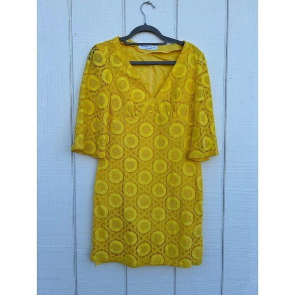 Trina Turk Yellow Lace Tunic Dress, 3/4 Sleeves, Lined, Mini Dress, Bell Sleeves - Picture 4 of 4